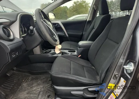 2016 Toyota Rav4 Le z USA, uszkodzony, nr VIN JTMZFREV0GD086816